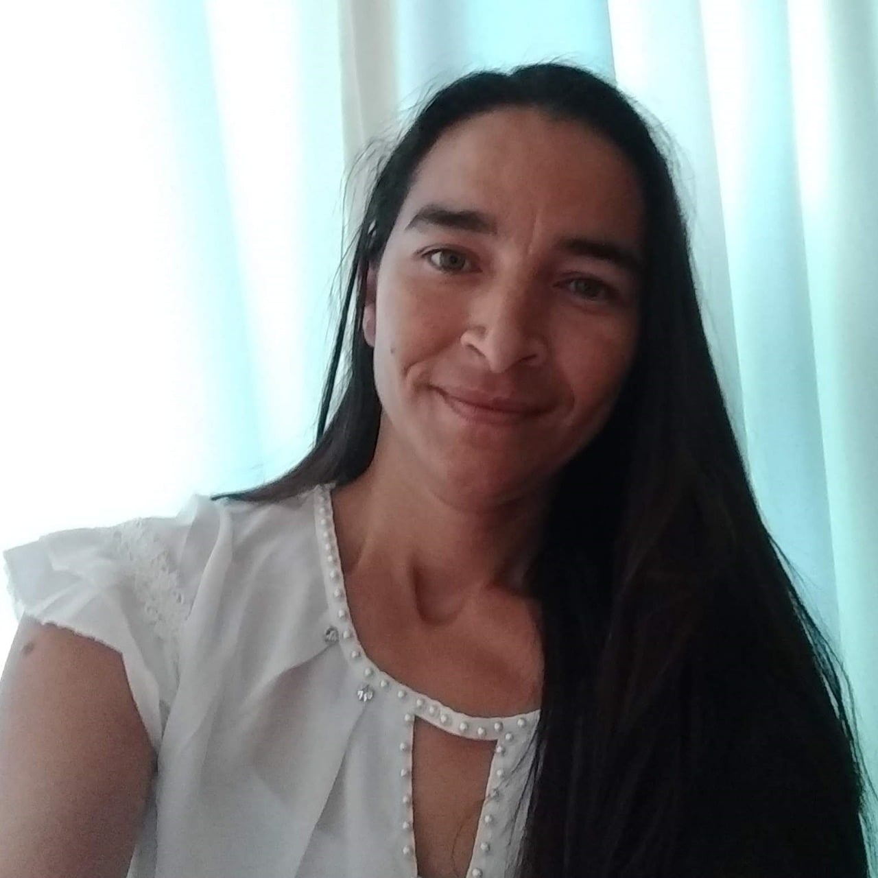 Lucia H Gomes COO